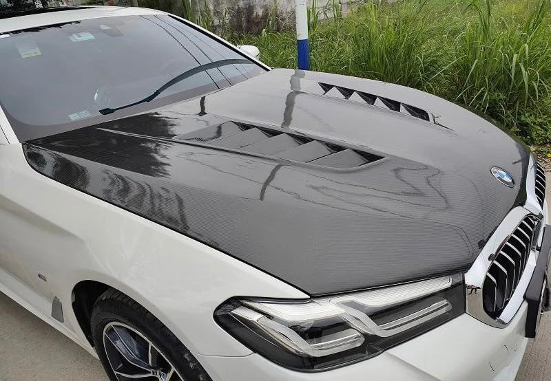 Carbon Fiber Engine Hood suitable for BMW M5 F90