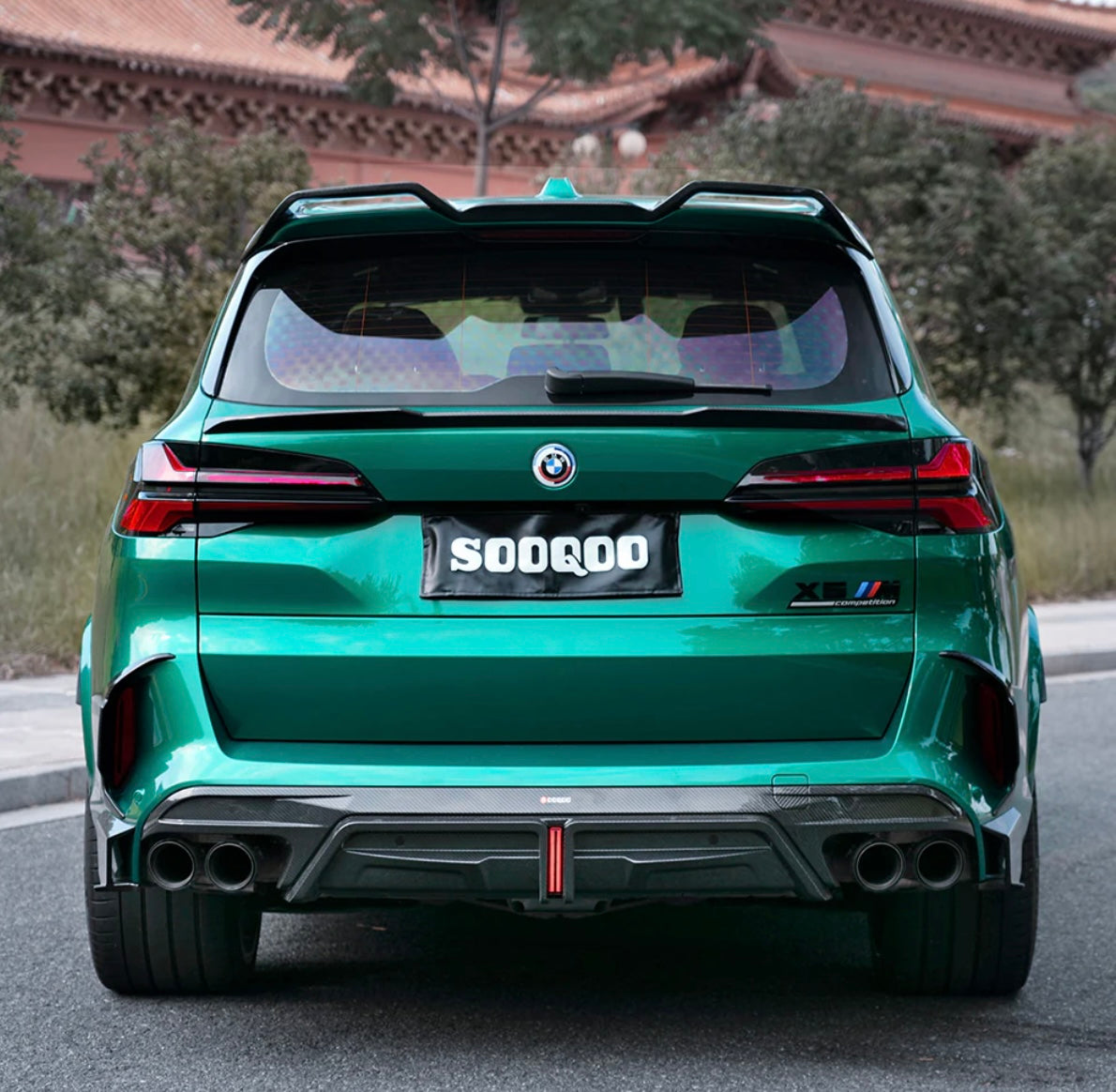 Carbon Fiber Diffuser With Brake Light suitable for BMW X5M F95