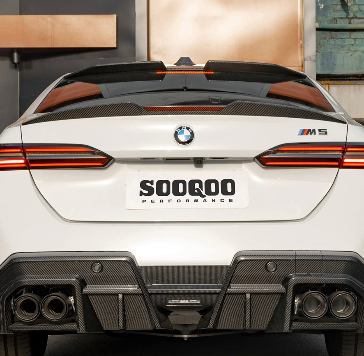 Carbon Fiber Trunk Spoiler suitable for BMW M5 G90