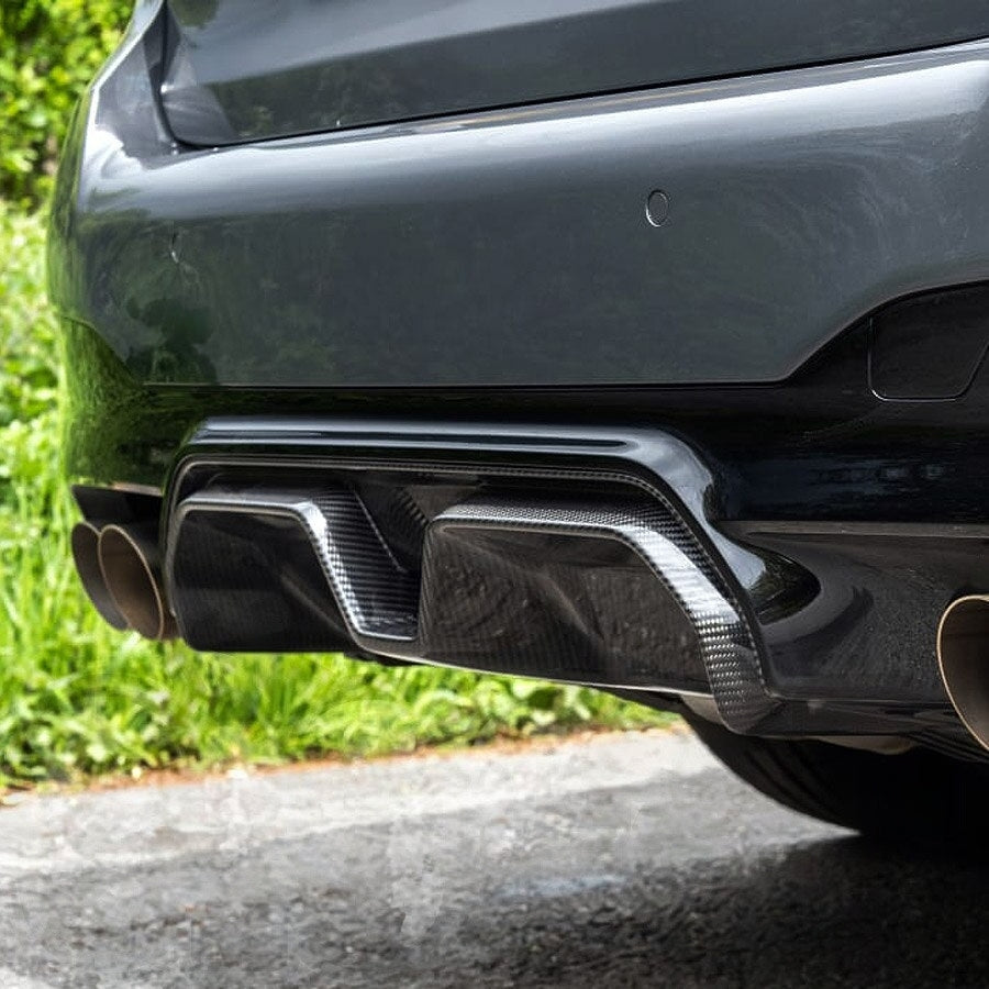 Dry Carbon Rear Diffuser passend für BMW F90 M5 G30