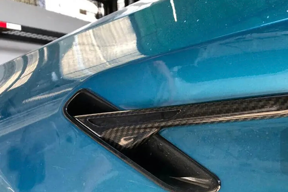 Carbon Fiber Cover suitable for BMW F90