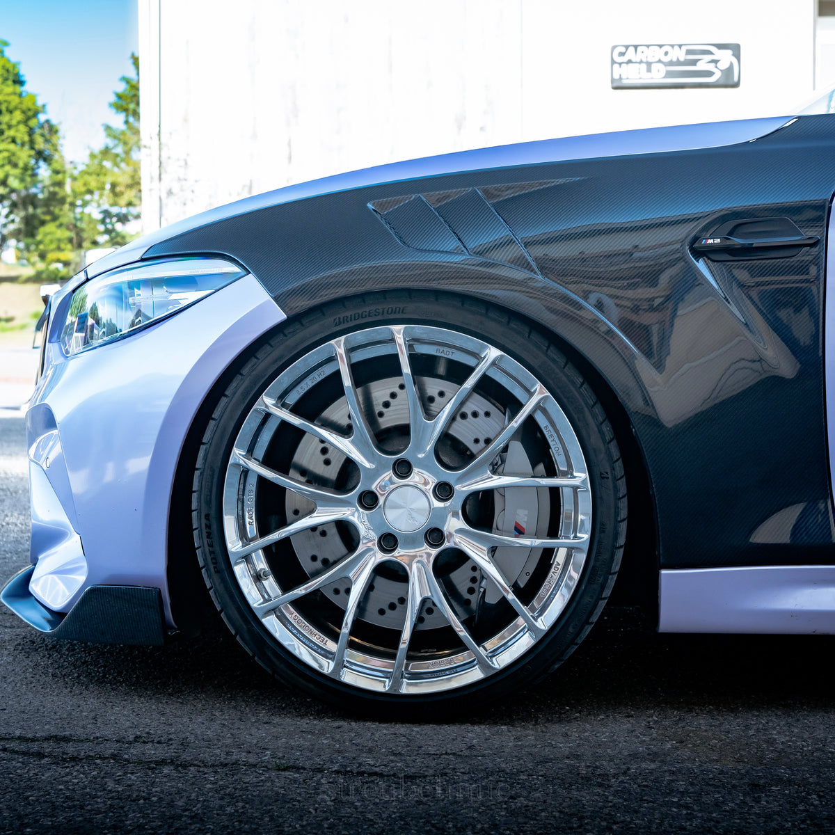 Carbon fenders suitable for BMW F87 M2