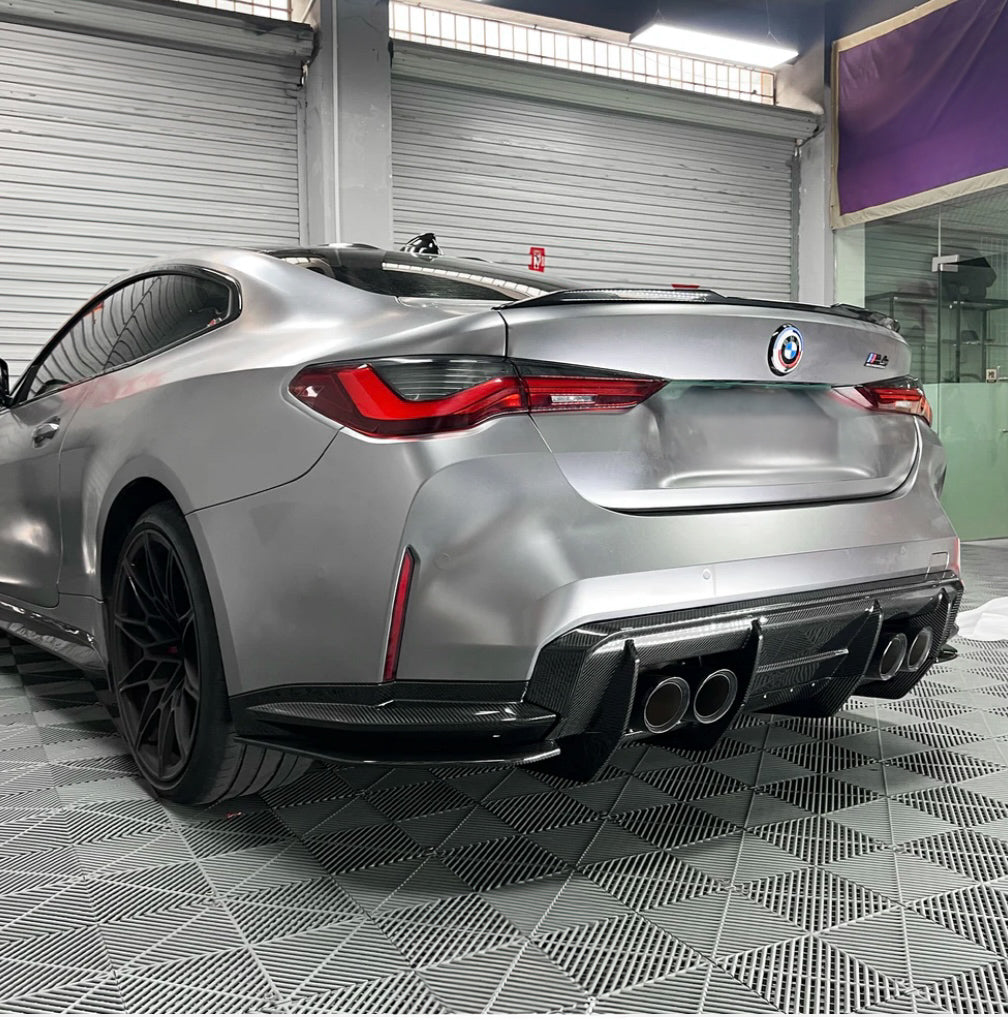 Carbon Fiber R Style Diffuser passend für BMW G80/G81/G82/G83