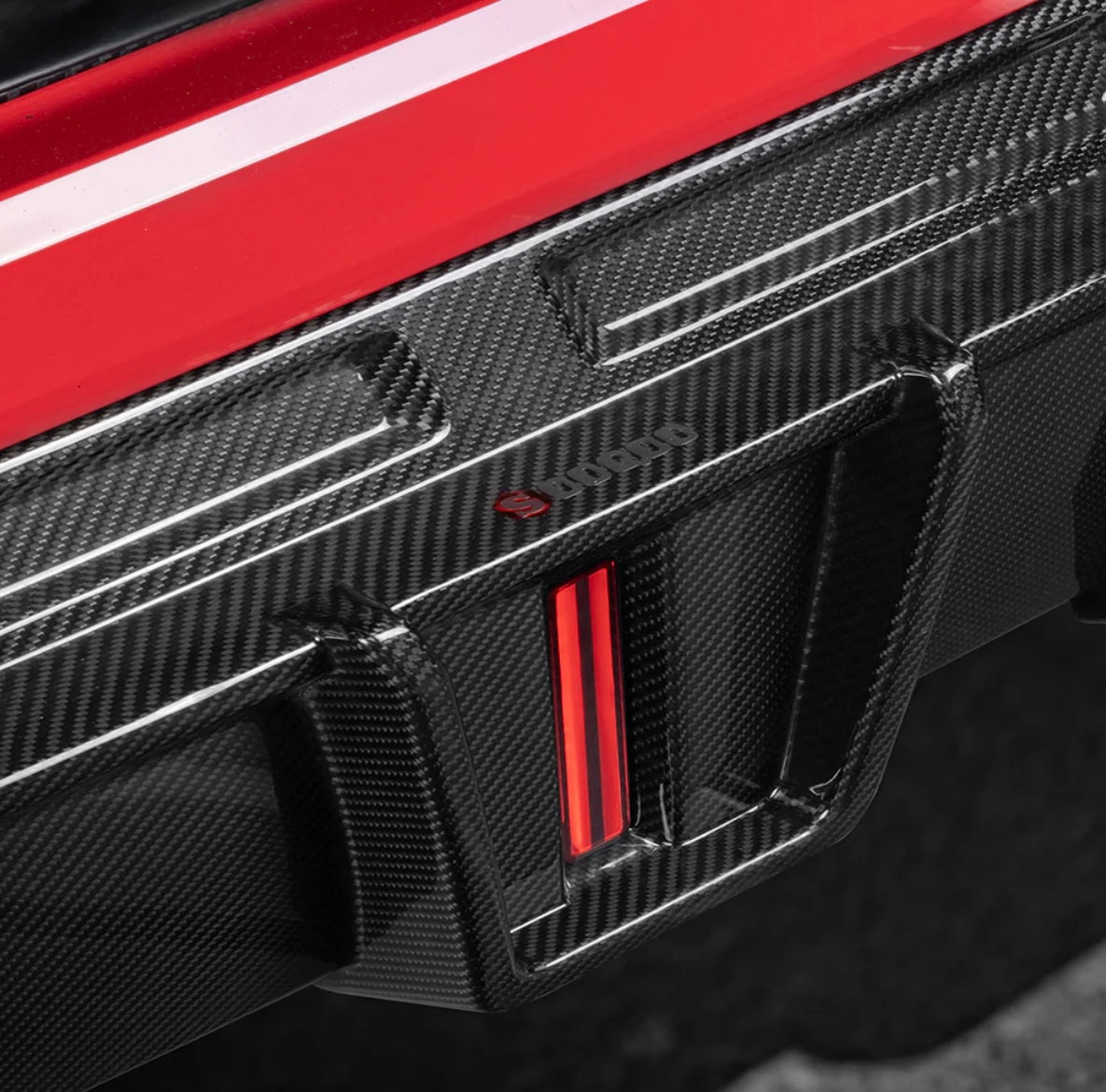 Carbon Fiber Diffuser With Brake Light passend für BMW X6M F96 LCI